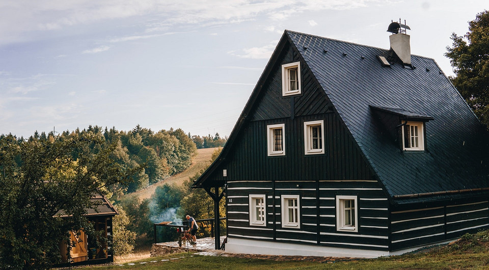 Аналитики рассказали, за сколько россияне могут обставить дачу