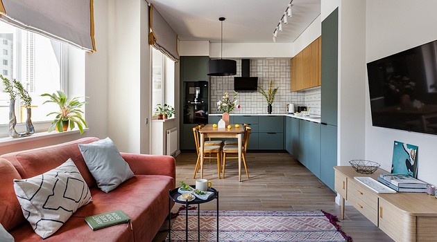 Как использовать и сочетать яркие цвета в интерьере: идеальный пример квартиры 