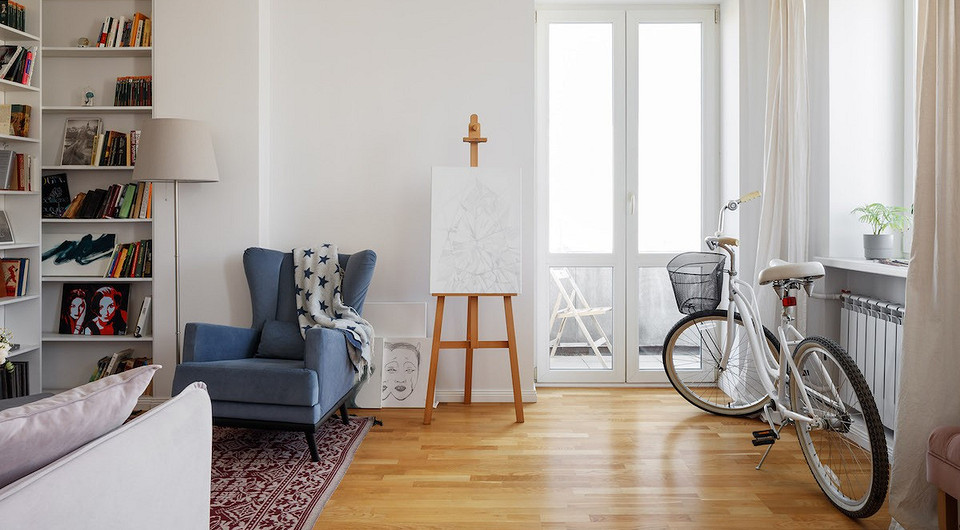 Квартира в доме 1927 года: белые стены, классные детали и немного ретро