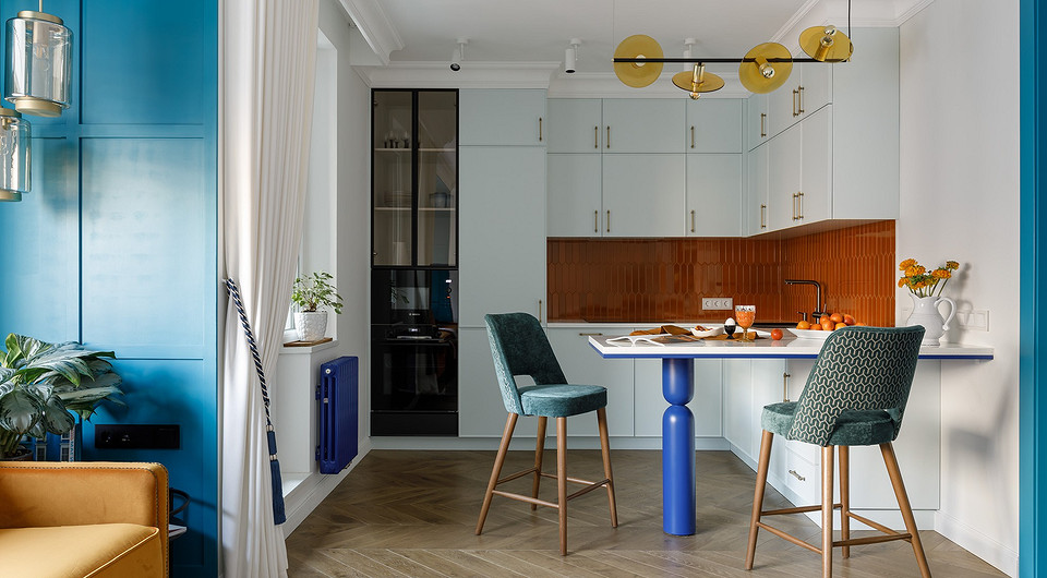 Только не бежевый: яркая квартира 94 кв. м для семьи, которая не любит шаблоны 