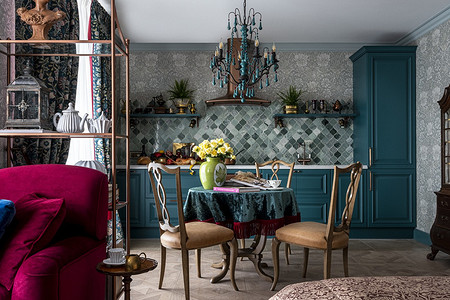 Такой однушки вы еще не видели: квартира 46 кв. м с красивой отделкой и антиквариатом