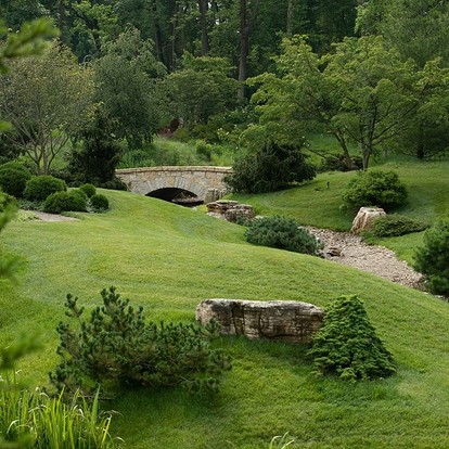 Ландшафтный дизайн участка на склоне. Многоуровневый сад.