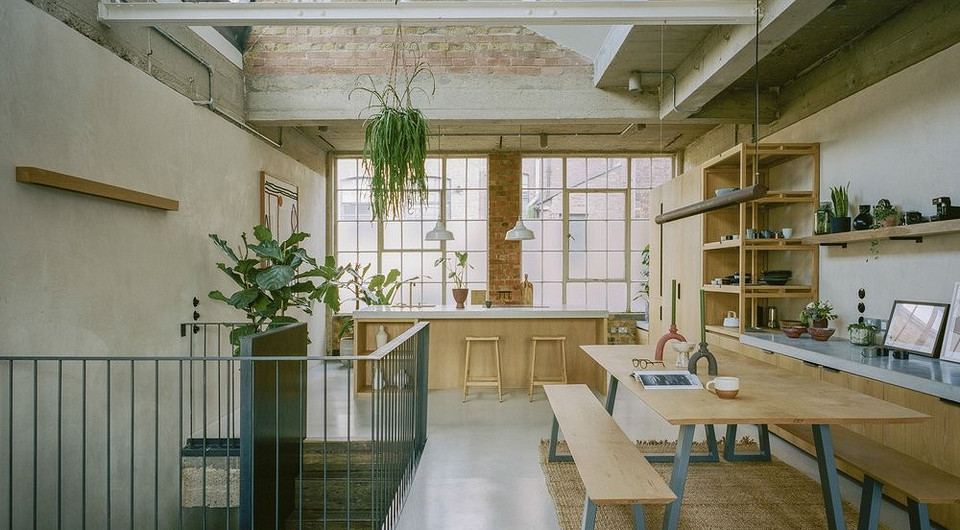 Старый склад в Лондоне превратили в жилой дом с офисом Старый склад в Лондоне превратили в жилой дом с офисом