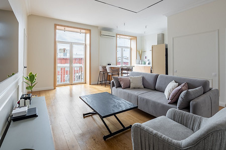 Минимализм в сталинке: квартира 54 кв. м для молодого человека