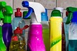 6 средств для уборки, которые опасно использовать вместе