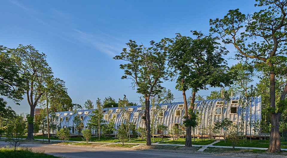 Посмотрите, как выглядит оригинальный многоквартирный дом в виде трубы