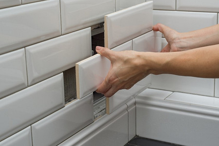 Ревизионный люк: назначение, виды, советы по выбору