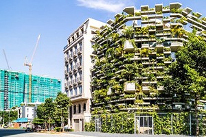 Дом-сад: во Вьетнаме построили здание со «стенами» из растений