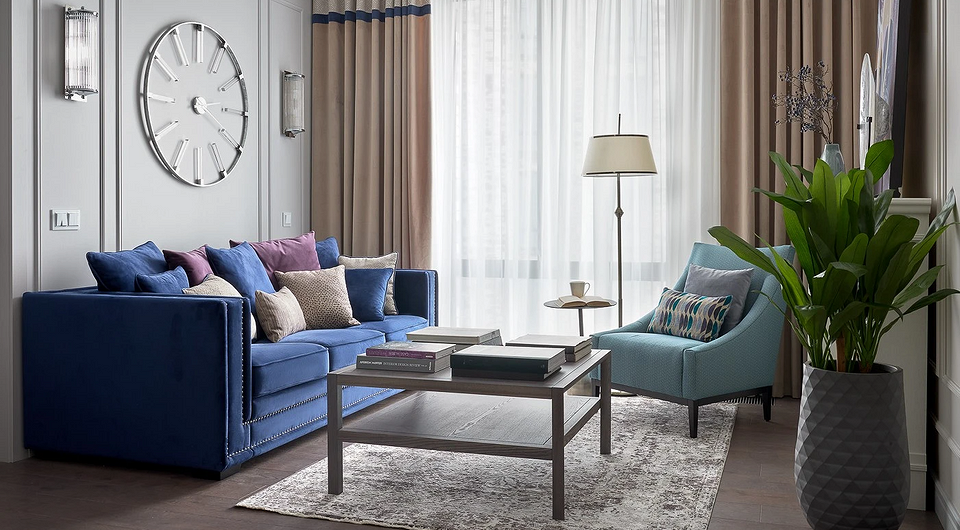 Синий диван в интерьере: 105 фотоидей, с чем сочетать