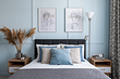 Голубая спальня: идеи оформления, подходящие стили и 110 фото