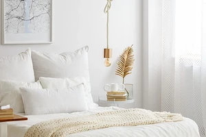 Белая спальня: советы по оформлению, подходящие стили и обзор проектов (106 фото)