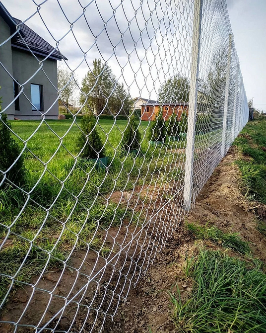Как выбрать забор для частного дома: важные параметры и 7 лучших материалов (75 фото) 