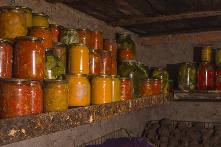 Погреб для дачи: виды, схемы и как сделать самому (пошагово с фото)