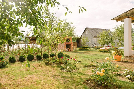 7 правил уборки на даче, которые сэкономят ваше время (чтобы отдохнуть!)