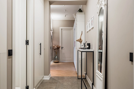 6 удобных и красивых прихожих из проектов профи