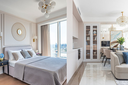 Интерьер надолго: элегантная классика в квартире 52 кв. м с потрясающим видом