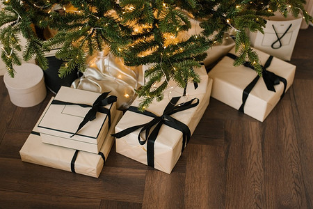 7 новогодних подарков для любителей технологий