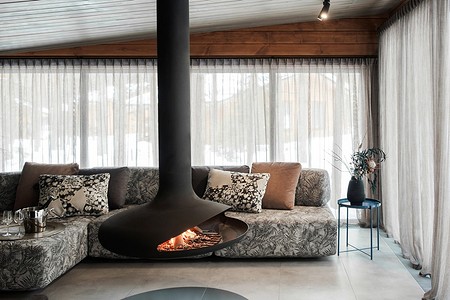 Из гаража — в домашний спа: дом 79 кв. м в окружении сосен