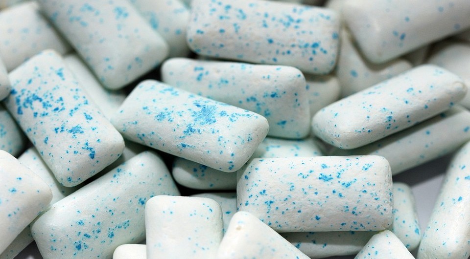 Как убрать жвачку из волос: 7 эффективных способов