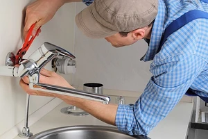 Как подключить смеситель: пошаговое руководство для кухни и ванной комнаты