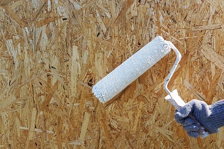 Чем покрасить ОСБ: 6 видов покрытия, правила выбора для наружной и внутренней отделки, инструкция