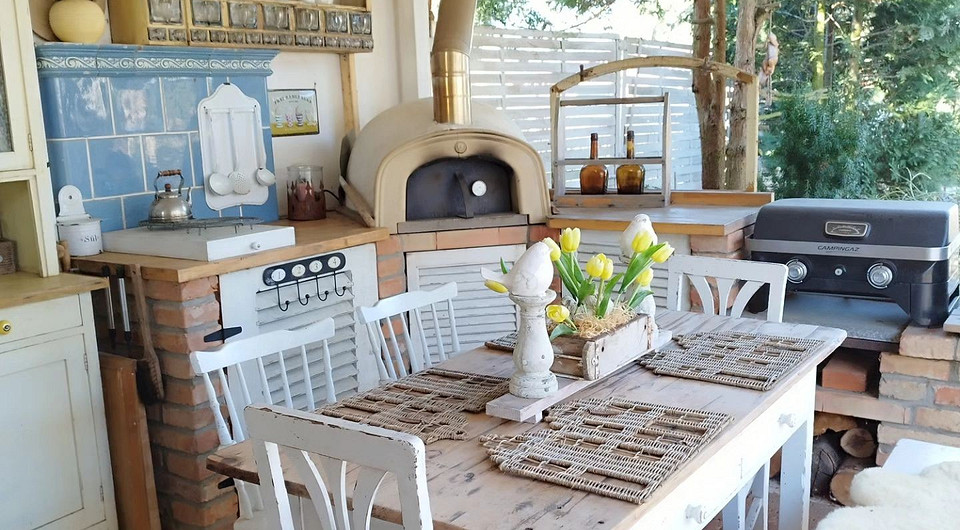Для шашлыков и не только: 7 идей оформления летней кухни