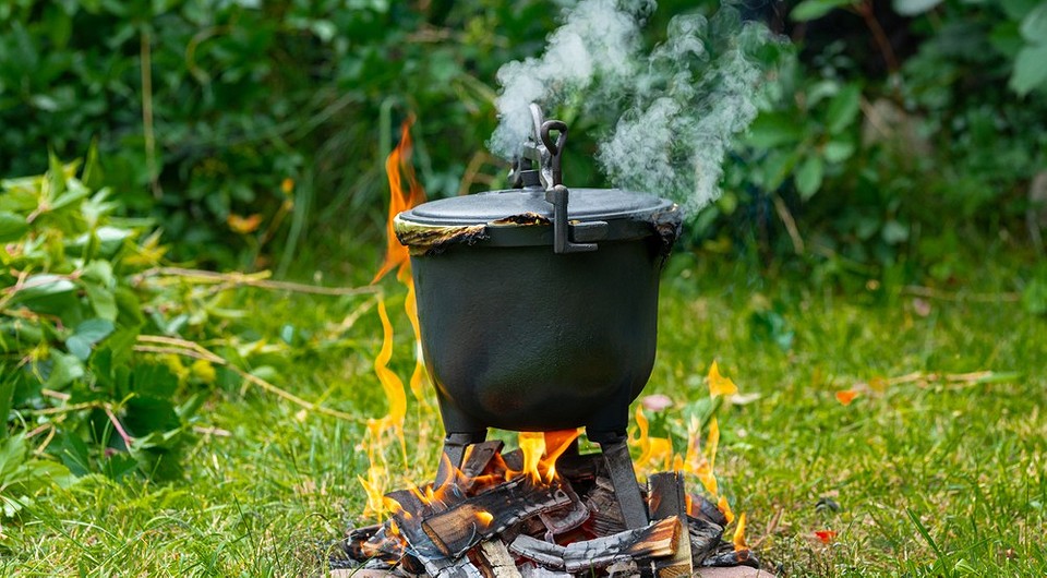 Как обжечь чугунный казан перед первым использованием: простая и полезная инструкция