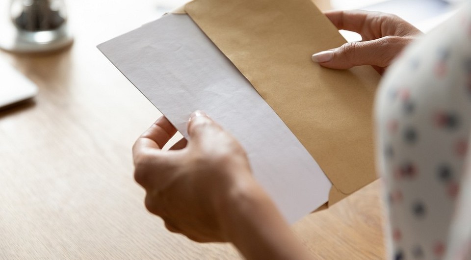 Как убрать жирное пятно с бумаги: 7 эффективных способов Как убрать жирное пятно с бумаги: 7 эффективных способов