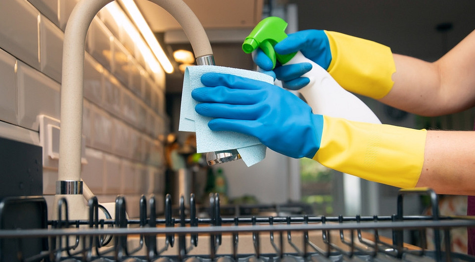 Сделают квартиру чище за 10 минут: 8 продуктивных дел для уборки