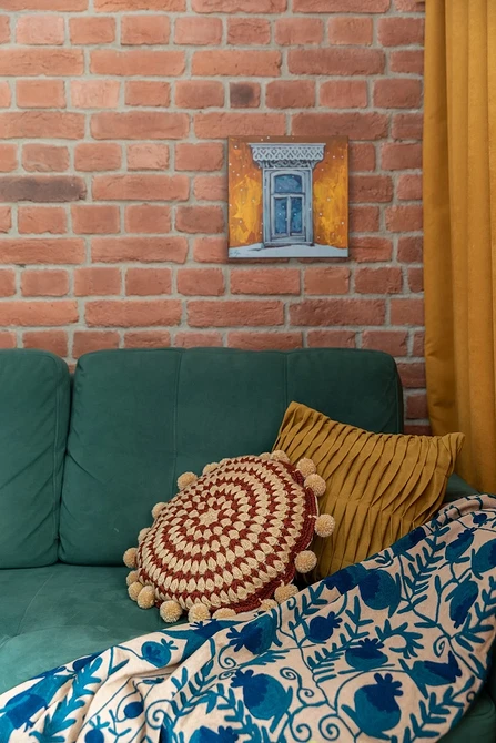 Кирпичная стена в интерьере: варианты применения, подходящие стили и 63 фото