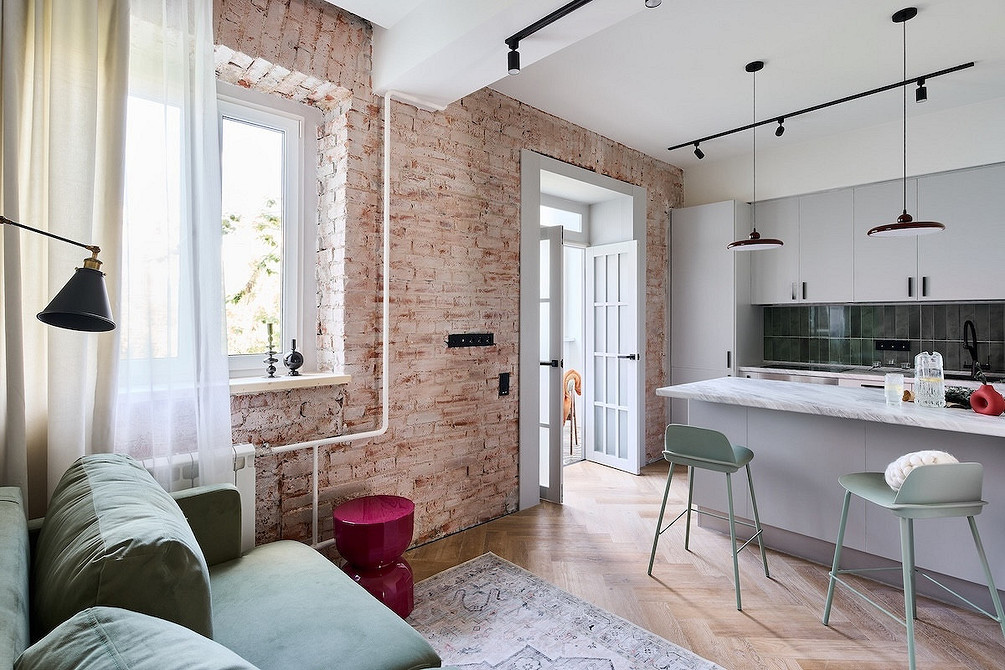 Кирпичная стена в интерьере: варианты применения, подходящие стили и 63 фото
