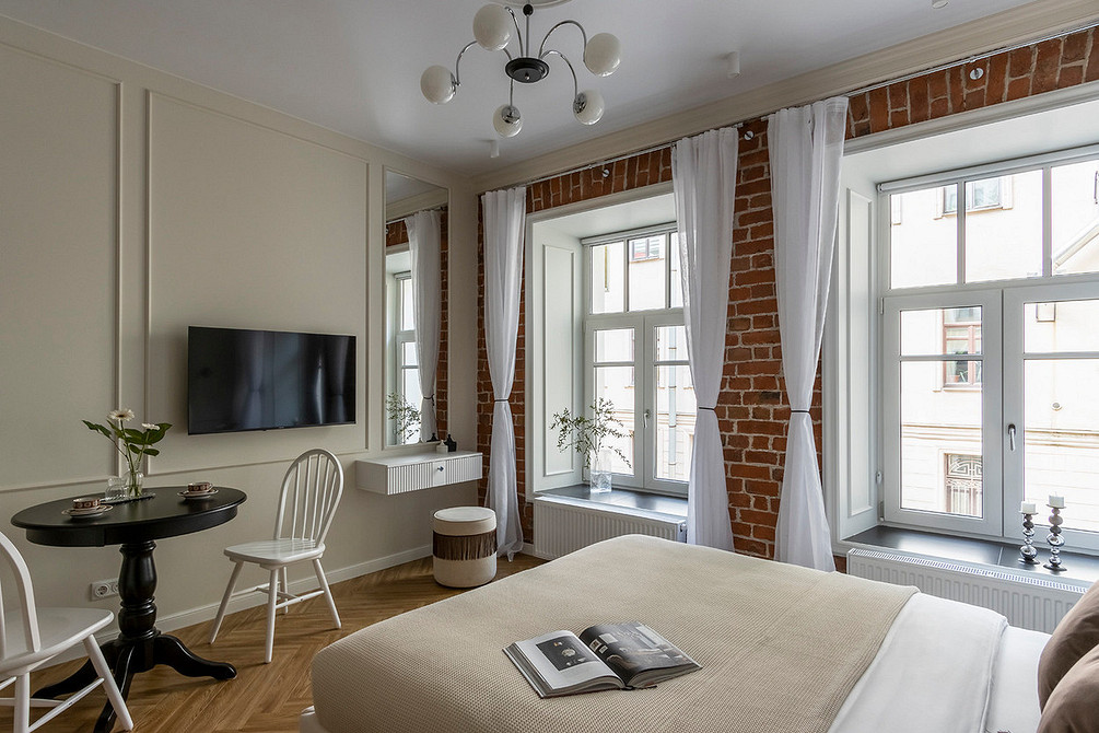 Кирпичная стена в интерьере: варианты применения, подходящие стили и 63 фото