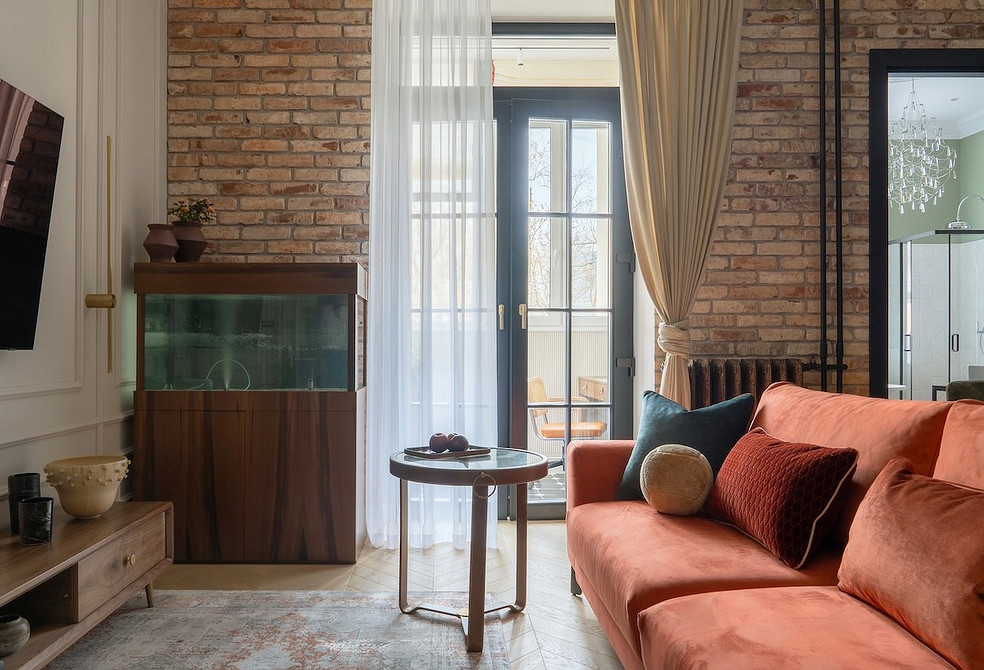 Кирпичная стена в интерьере: варианты применения, подходящие стили и 63 фото