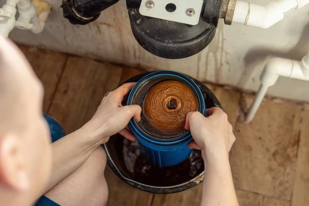 Как почистить фильтр грубой очистки для воды: инструкции для косых и колбовых моделей