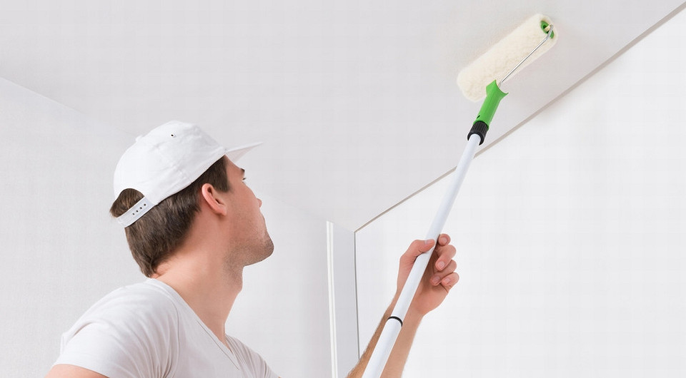 Как правильно красить потолок: пошаговая инструкция и полезные советы Как правильно красить потолок: пошаговая инструкция и полезные советы