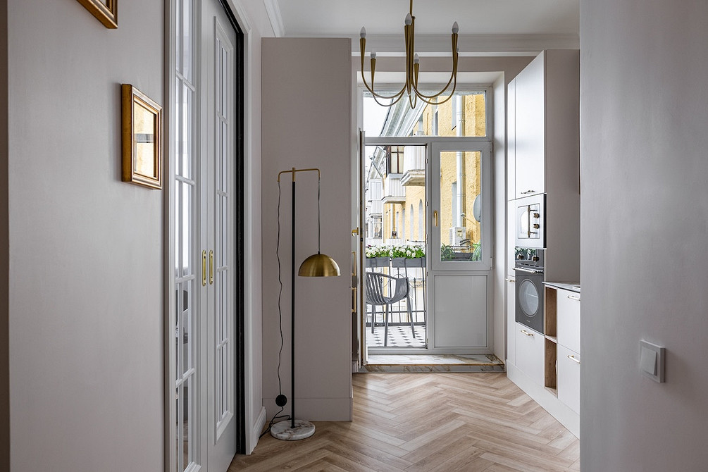 Это фантастика! Переделали двушку 50 кв. м в сталинке в центре Москвы (фото до и после вас удивят)