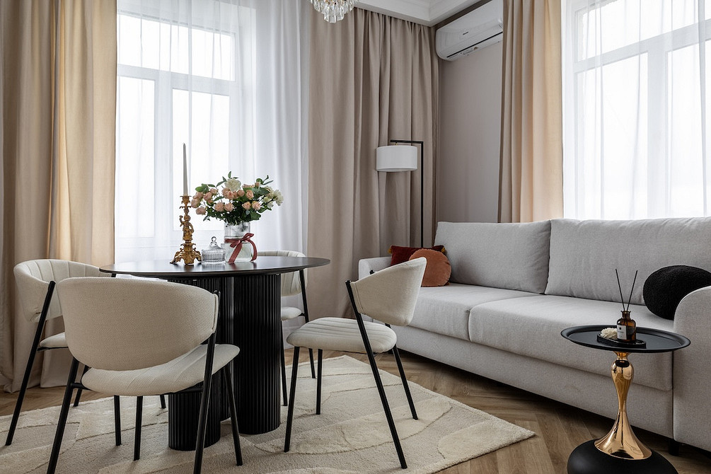 Это фантастика! Переделали двушку 50 кв. м в сталинке в центре Москвы (фото до и после вас удивят)