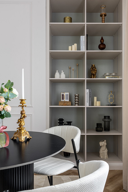 Это фантастика! Переделали двушку 50 кв. м в сталинке в центре Москвы (фото до и после вас удивят)