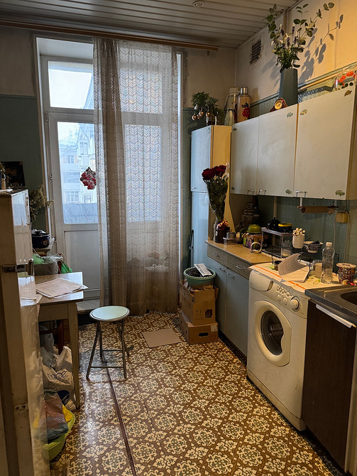 Это фантастика! Переделали двушку 50 кв. м в сталинке в центре Москвы (фото до и после вас удивят)