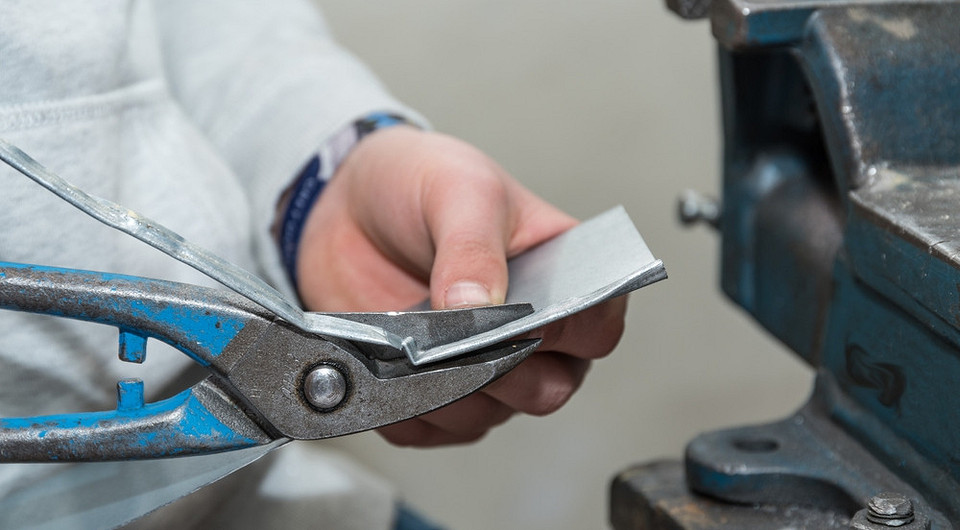 Какие ножницы по металлу выбрать: важные характеристики Какие ножницы по металлу выбрать: важные характеристики