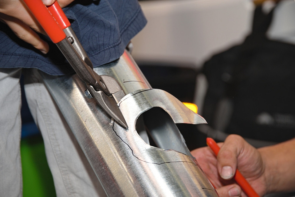 Какие ножницы по металлу выбрать: важные характеристики