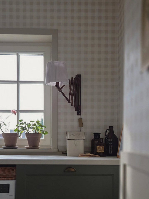 Обои на кухню-2026: подходящие материалы и цвета, тренды нового сезона (63 фото)