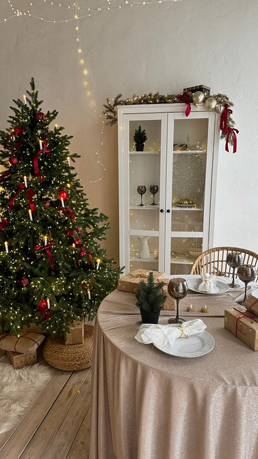 Как украсить квартиру и дом на Новый год 2026: красивые идеи и 67 фото