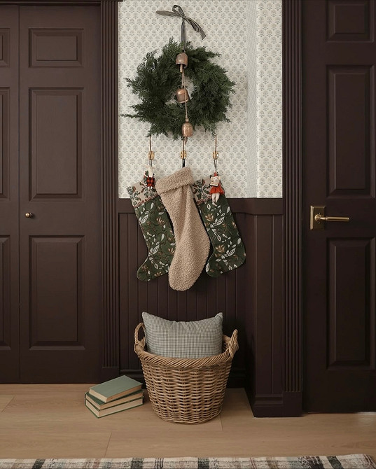 Как украсить квартиру и дом на Новый год 2026: красивые идеи и 67 фото