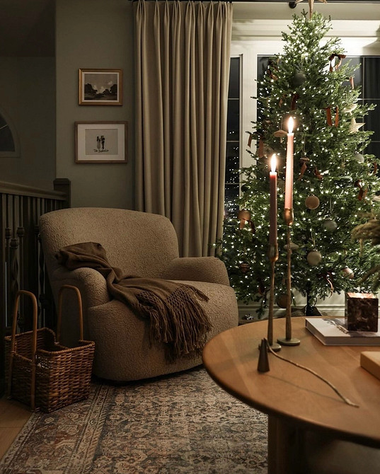 Как украсить квартиру и дом на Новый год 2026: красивые идеи и 67 фото