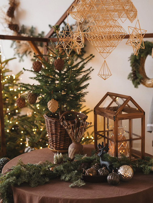 Как украсить квартиру и дом на Новый год 2026: красивые идеи и 67 фото