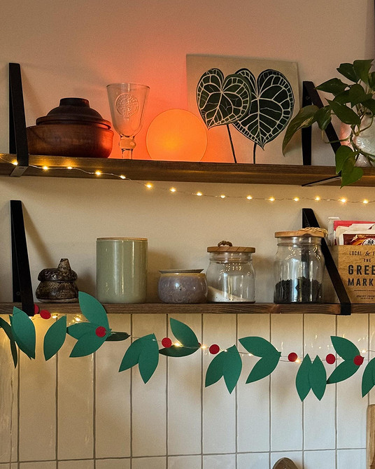 Как украсить квартиру и дом на Новый год 2026: красивые идеи и 67 фото