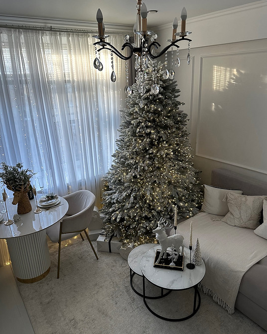 Как украсить квартиру и дом на Новый год 2026: красивые идеи и 67 фото