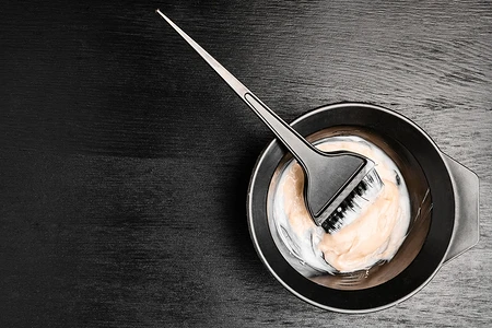 Чем отмыть краску для волос: с одежды, мебели и кожи