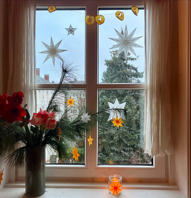 Вытынанки-2026: красивые идеи бумажного декора и готовые шаблоны (46 фото)